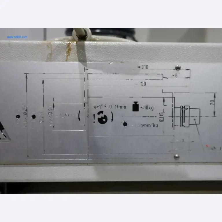 Máquinas para processamento mecânico, ensaio, limpeza e manuseamento de peças de alumínio fundido sob pressão-16