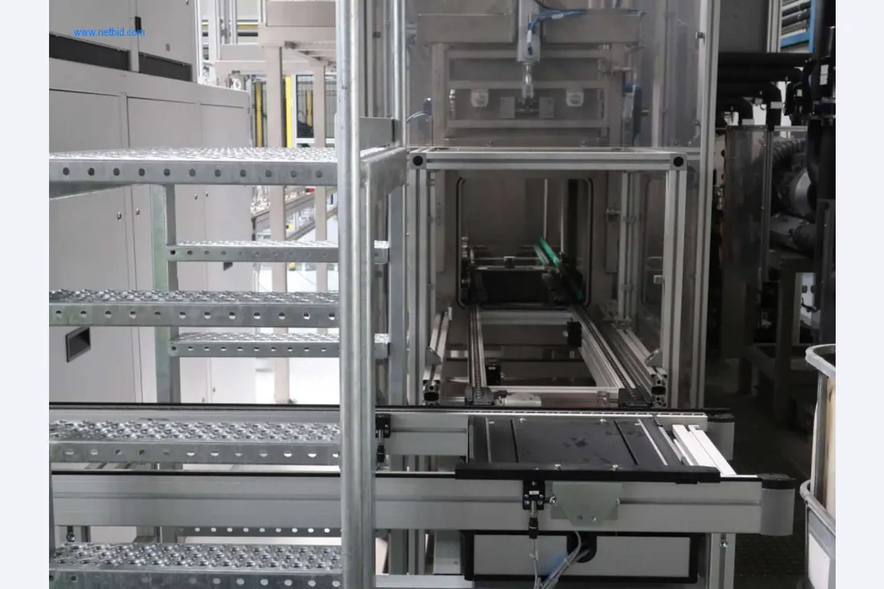 Máquinas para processamento mecânico, ensaio, limpeza e manuseamento de peças de alumínio fundido sob pressão-11