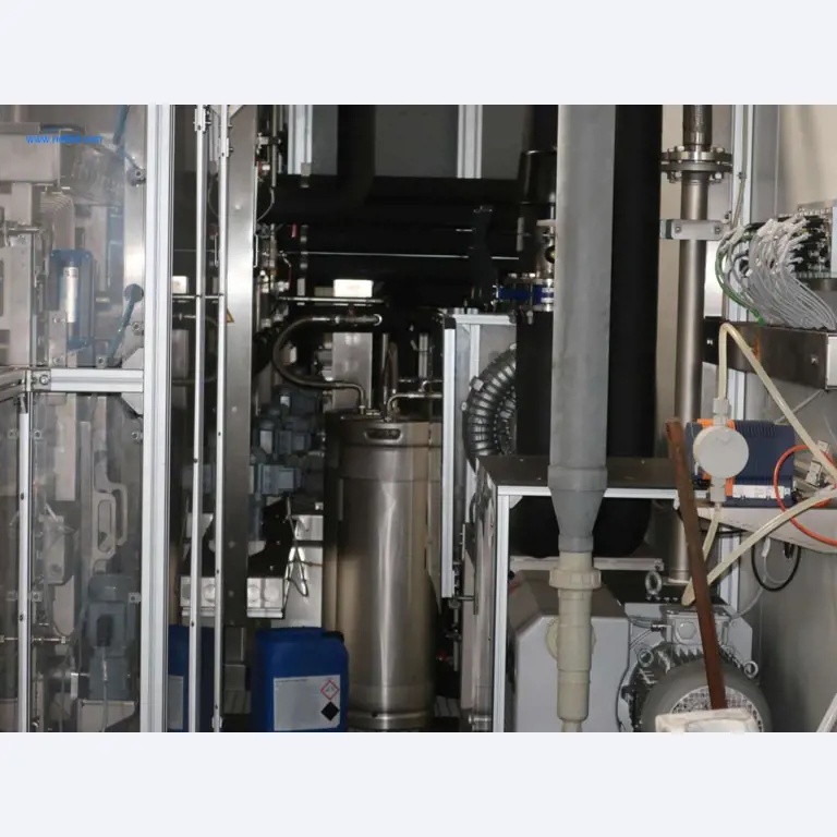 Máquinas para processamento mecânico, ensaio, limpeza e manuseamento de peças de alumínio fundido sob pressão-12
