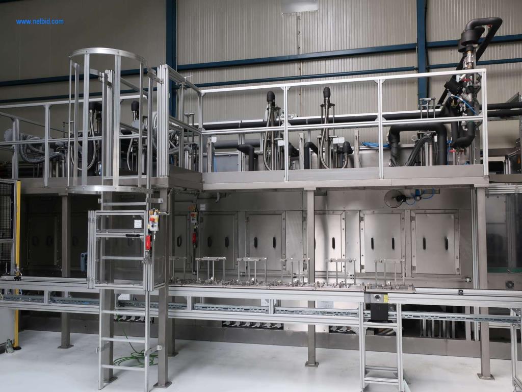 Máquinas para processamento mecânico, ensaio, limpeza e manuseamento de peças de alumínio fundido sob pressão-1