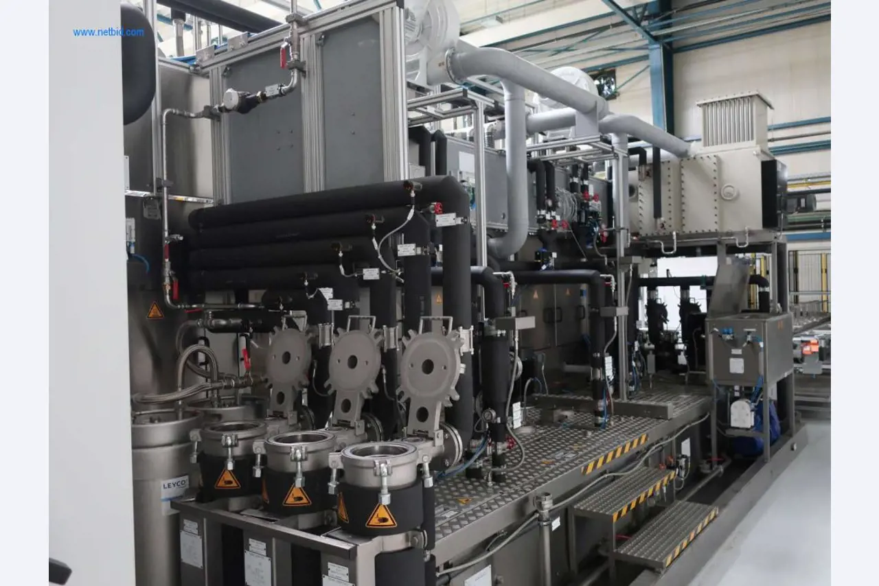 Máquinas para processamento mecânico, ensaio, limpeza e manuseamento de peças de alumínio fundido sob pressão-2