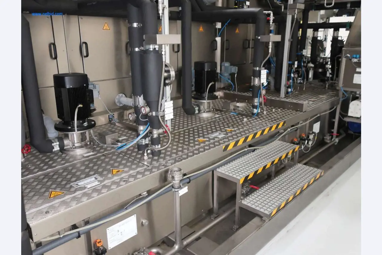Máquinas para processamento mecânico, ensaio, limpeza e manuseamento de peças de alumínio fundido sob pressão-3