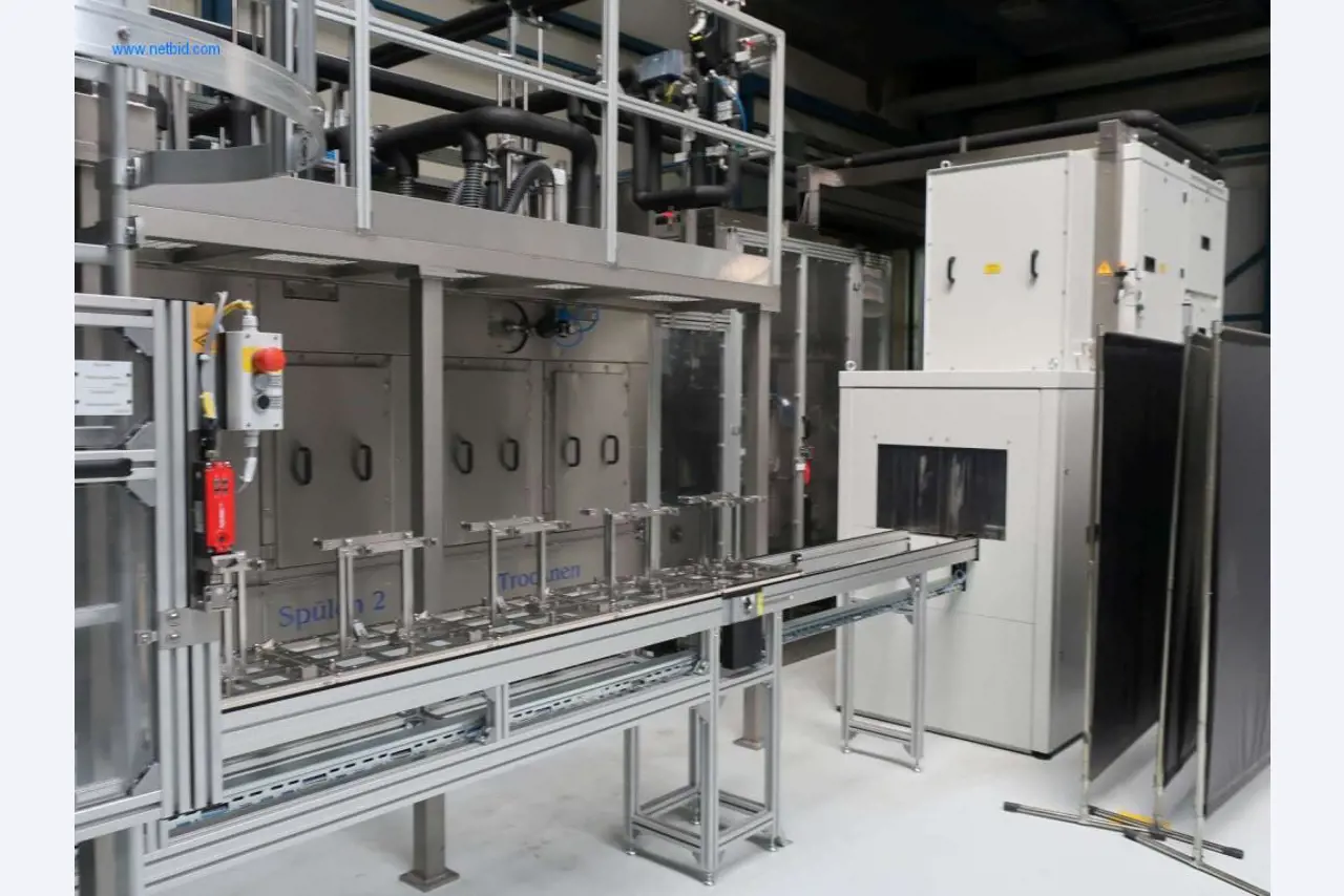 Máquinas para processamento mecânico, ensaio, limpeza e manuseamento de peças de alumínio fundido sob pressão-6