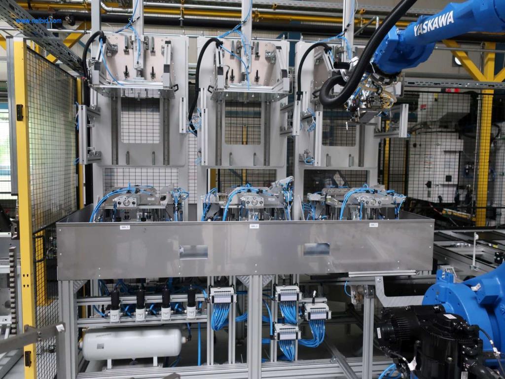 Máquinas para processamento mecânico, ensaio, limpeza e manuseamento de peças de alumínio fundido sob pressão-1