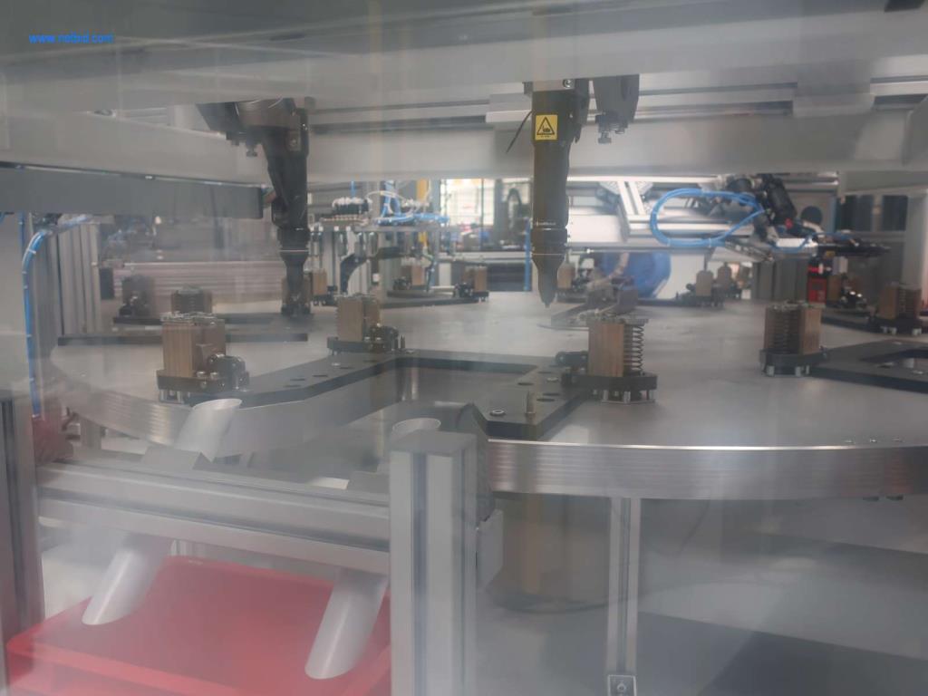 Máquinas para processamento mecânico, ensaio, limpeza e manuseamento de peças de alumínio fundido sob pressão-6