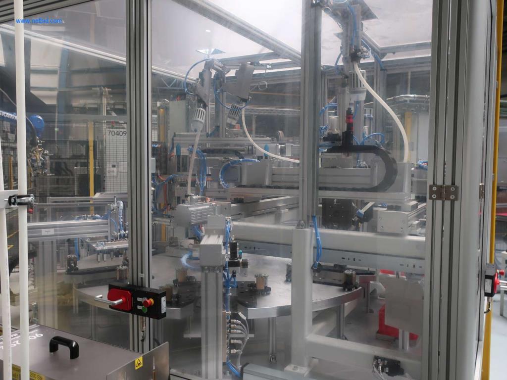 Máquinas para processamento mecânico, ensaio, limpeza e manuseamento de peças de alumínio fundido sob pressão-8