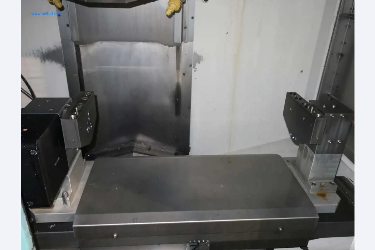 Máquinas para processamento mecânico, ensaio, limpeza e manuseamento de peças de alumínio fundido sob pressão-4