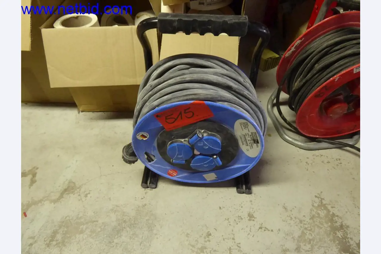 Dobře udržované stroje z oblasti interiérového designu a stavebnictví-1