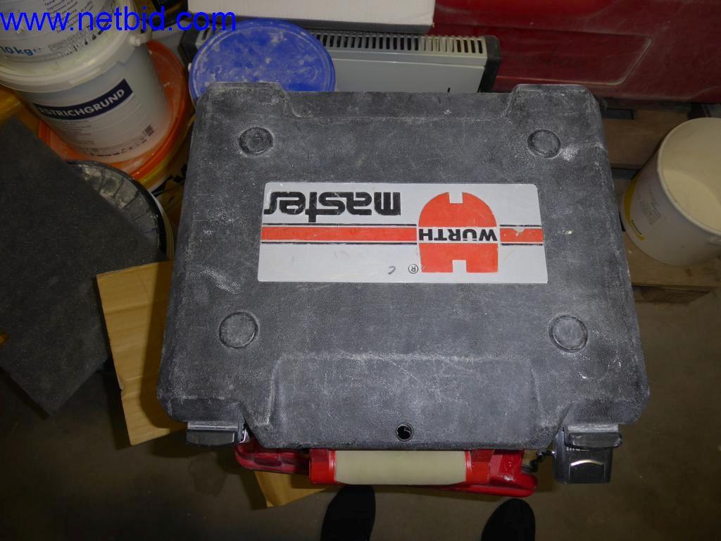 Dobře udržované stroje z oblasti interiérového designu a stavebnictví-2