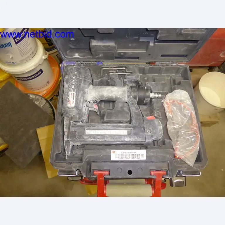 Dobro vzdrževani stroji iz sektorja notranjega oblikovanja in gradbeništva-1