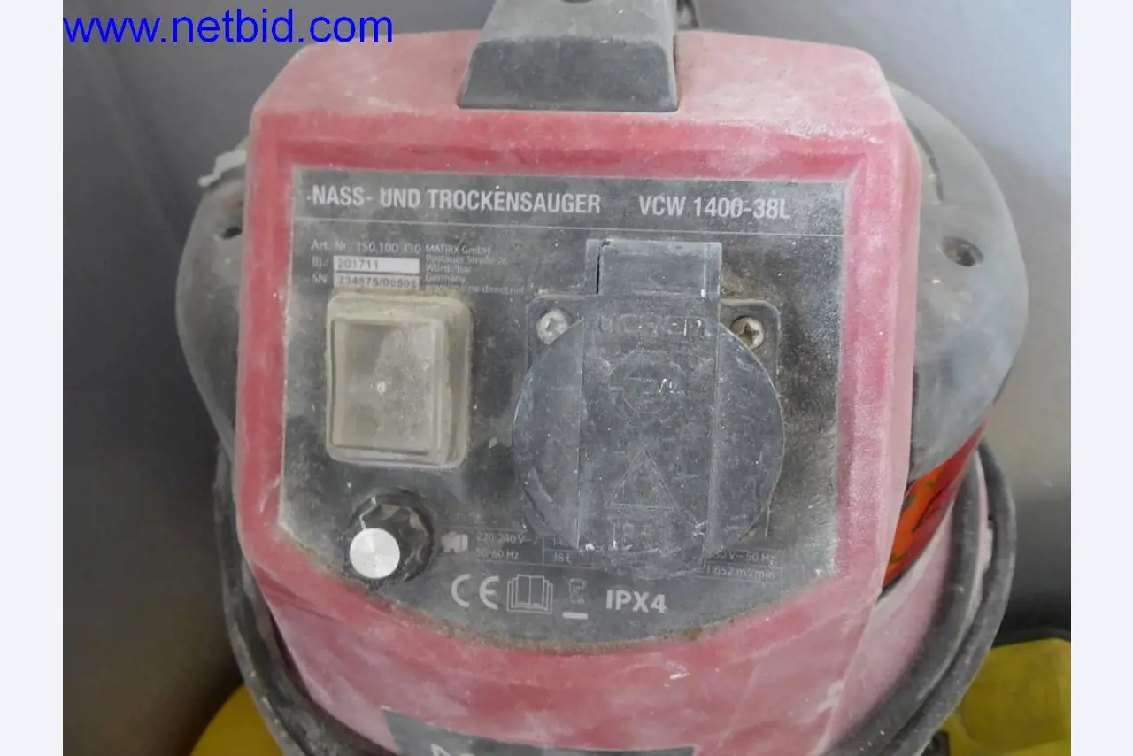 Dobrze utrzymane maszyny z sektora projektowania wnętrz i budownictwa-4