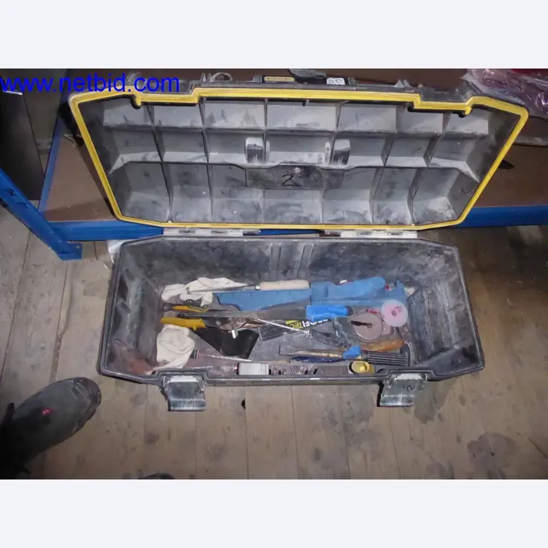 Dobře udržované stroje z oblasti interiérového designu a stavebnictví-7