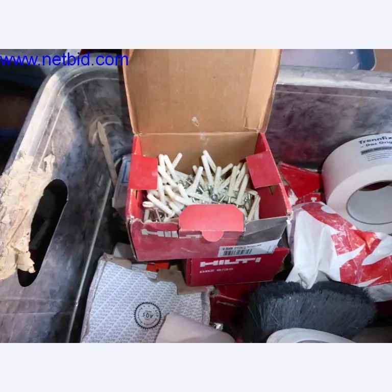 Dobrze utrzymane maszyny z sektora projektowania wnętrz i budownictwa-10