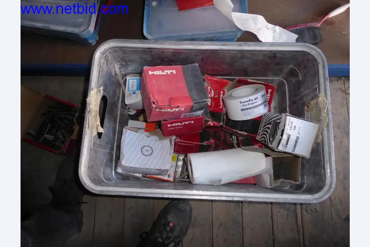 Dobrze utrzymane maszyny z sektora projektowania wnętrz i budownictwa-12