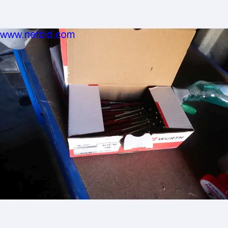 Dobrze utrzymane maszyny z sektora projektowania wnętrz i budownictwa-13