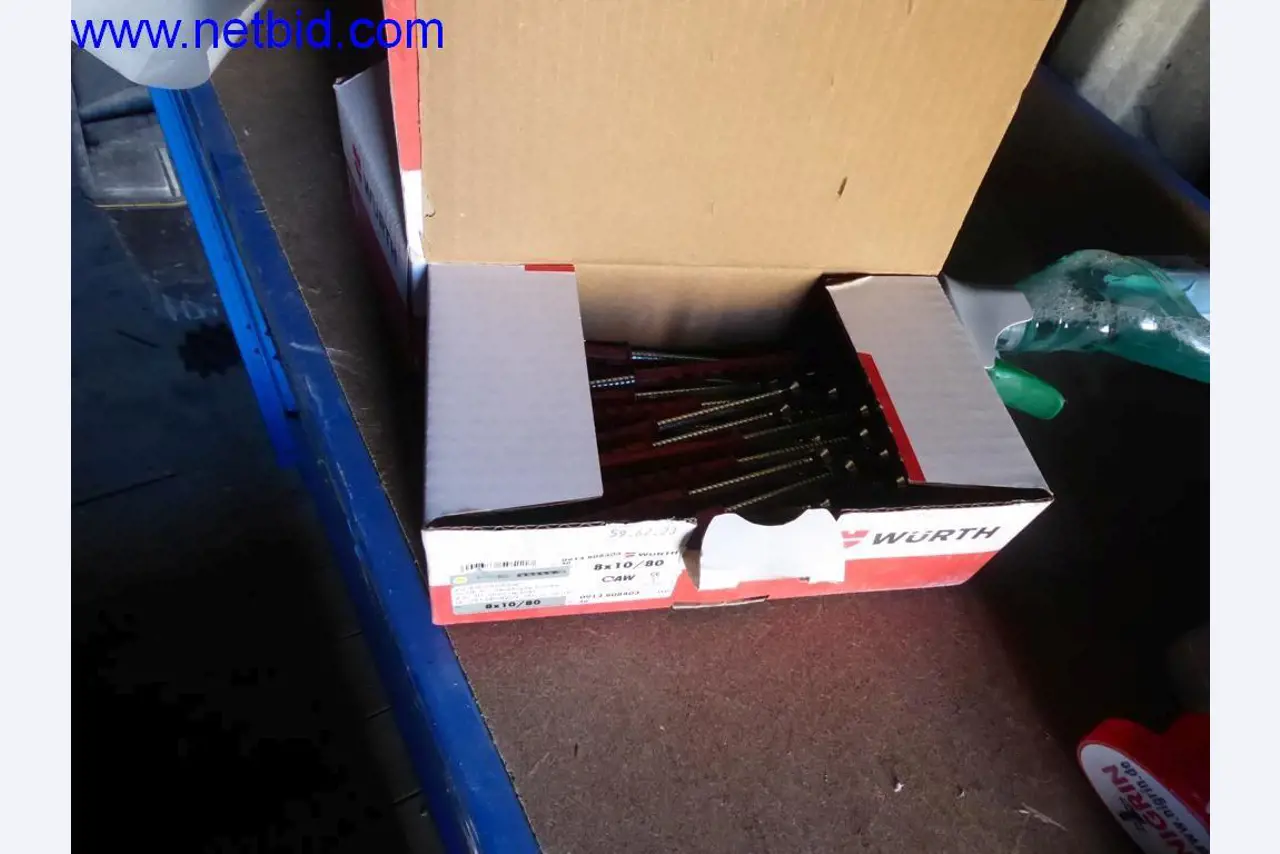 Dobrze utrzymane maszyny z sektora projektowania wnętrz i budownictwa-14