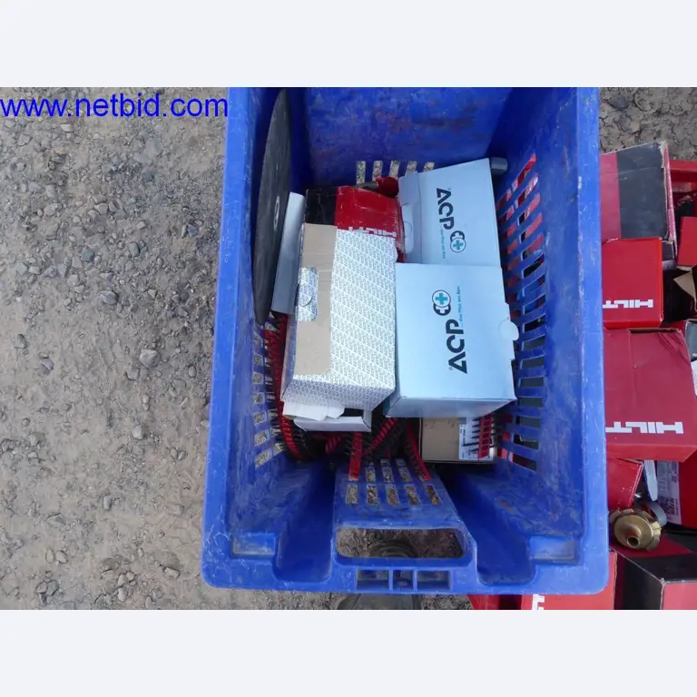 Dobrze utrzymane maszyny z sektora projektowania wnętrz i budownictwa-3