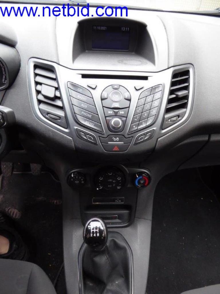 Máquinas en buen estado del sector del diseño de interiores y la construcción-10