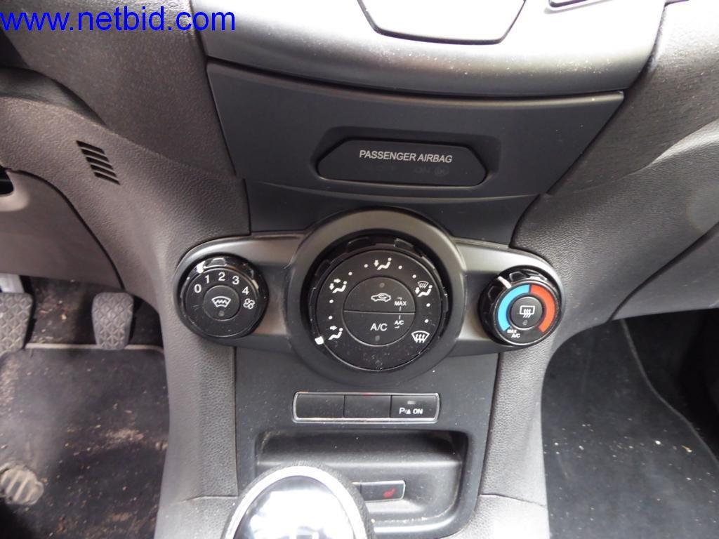 Máquinas en buen estado del sector del diseño de interiores y la construcción-11