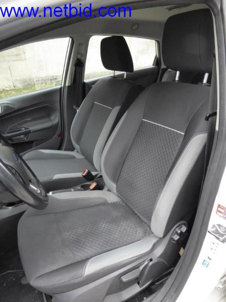 Máquinas en buen estado del sector del diseño de interiores y la construcción-8