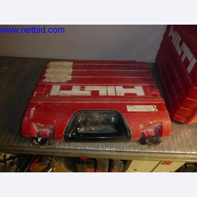 Dobře udržované stroje z oblasti interiérového designu a stavebnictví-2