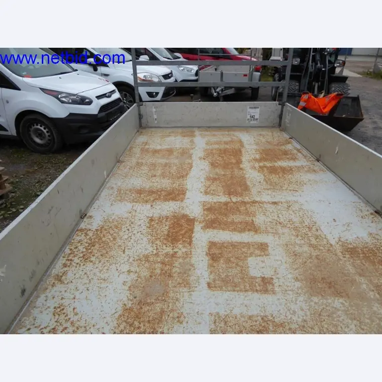 Dobře udržované stroje z oblasti interiérového designu a stavebnictví-7