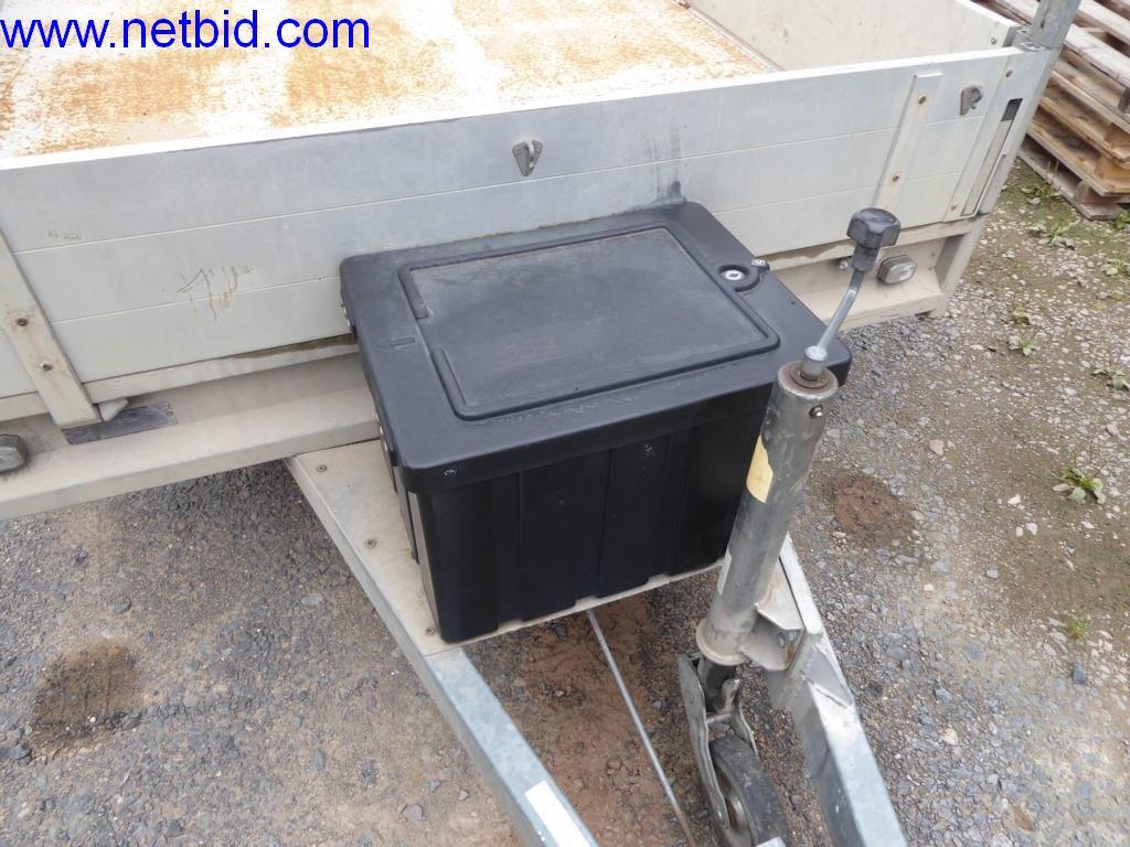 Máquinas en buen estado del sector del diseño de interiores y la construcción-9