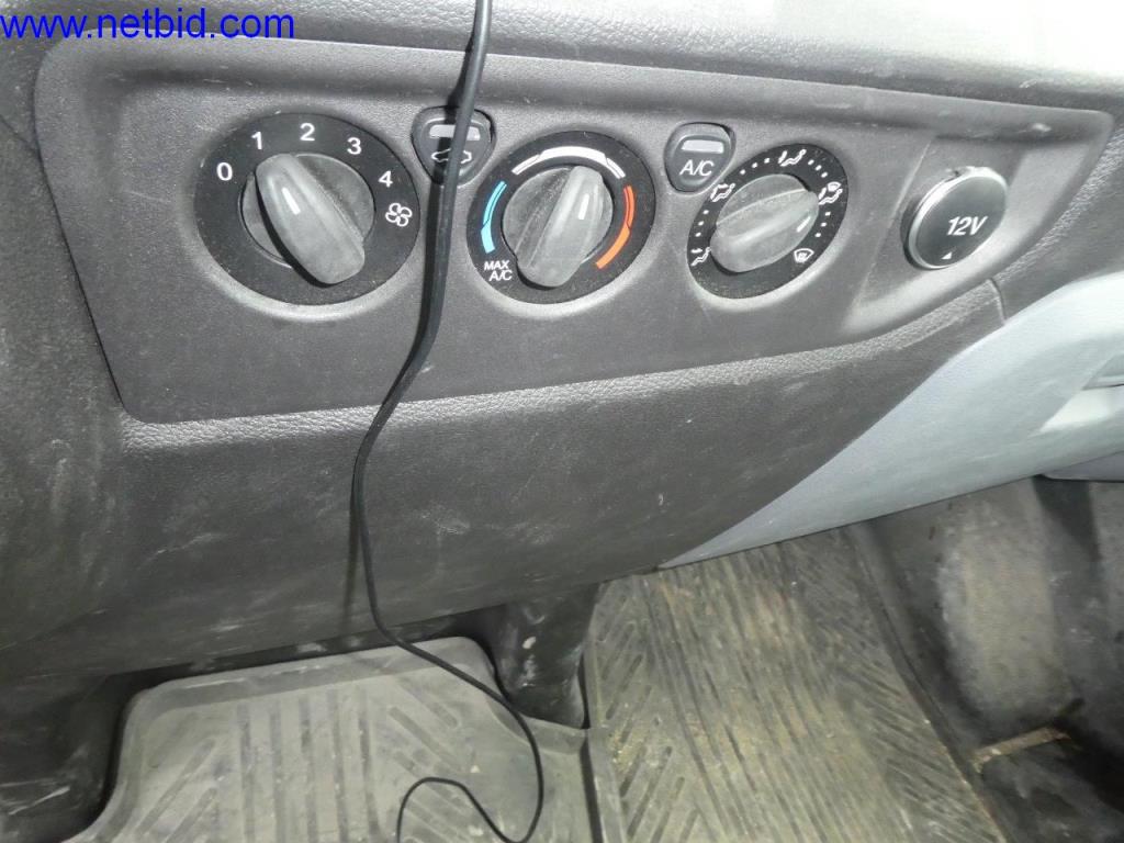 Máquinas en buen estado del sector del diseño de interiores y la construcción-9