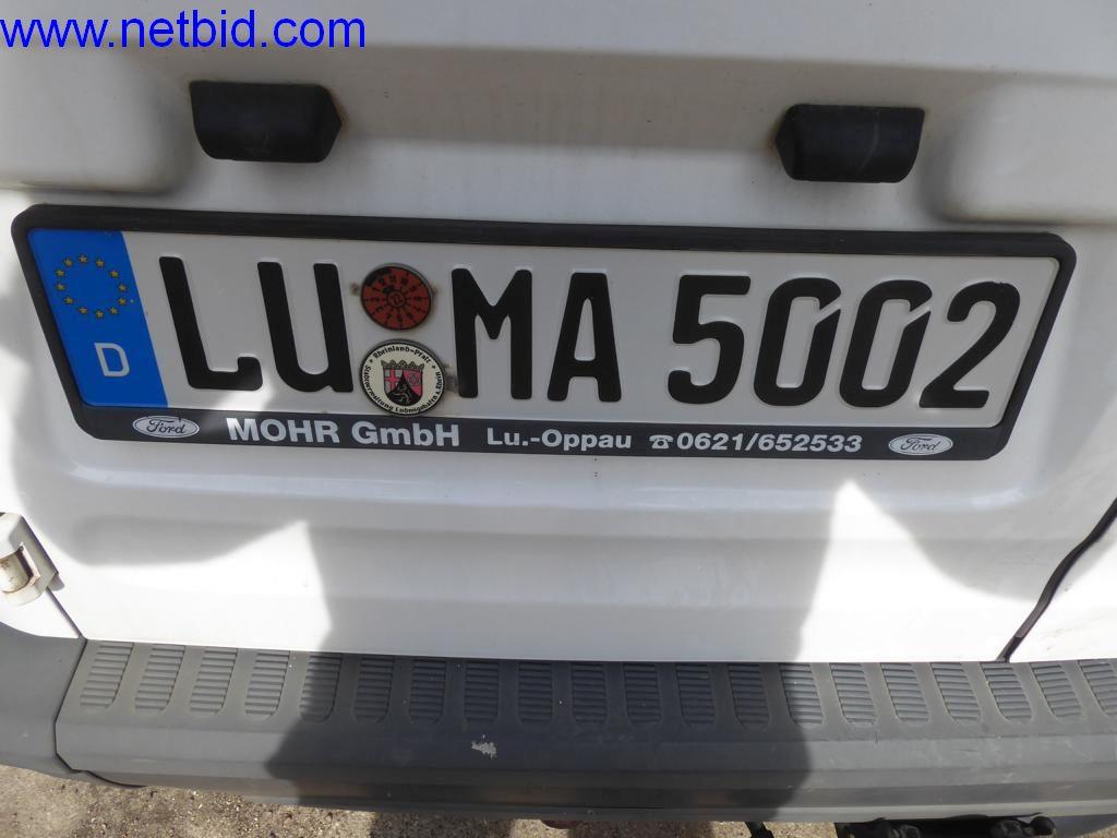 Máquinas en buen estado del sector del diseño de interiores y la construcción-10