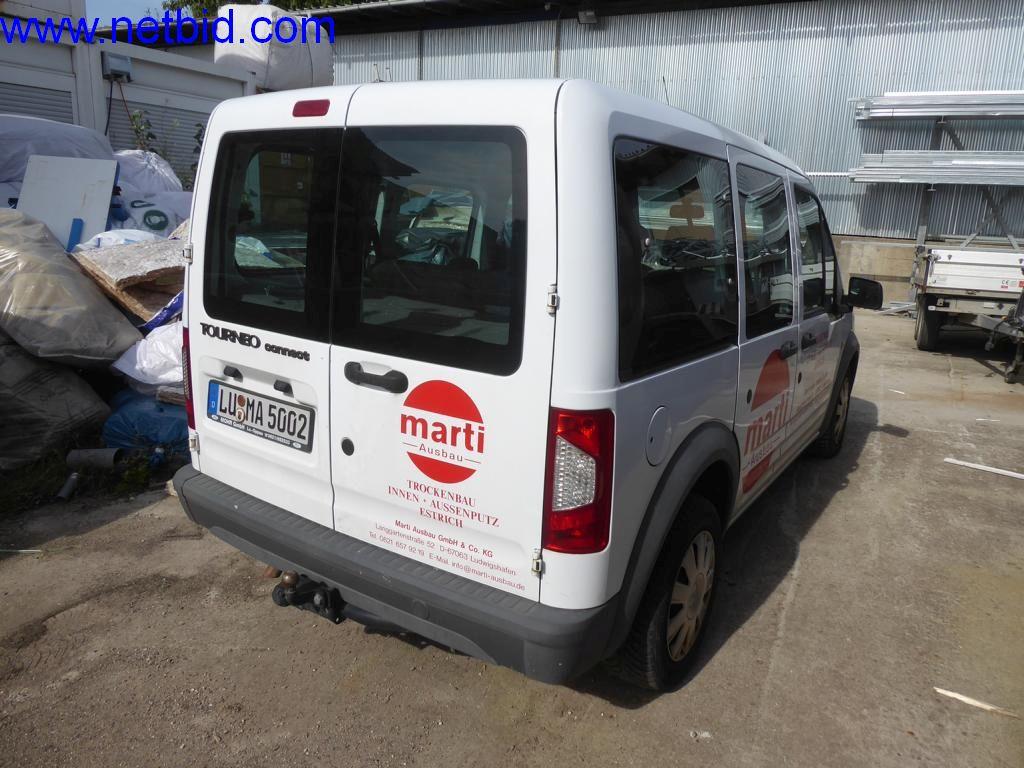 Máquinas en buen estado del sector del diseño de interiores y la construcción-8