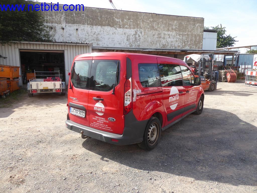 Máquinas en buen estado del sector del diseño de interiores y la construcción-10