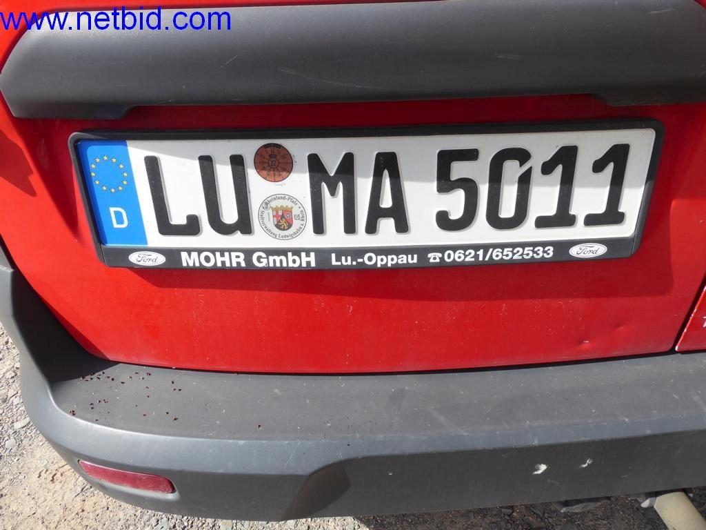 Máquinas en buen estado del sector del diseño de interiores y la construcción-13