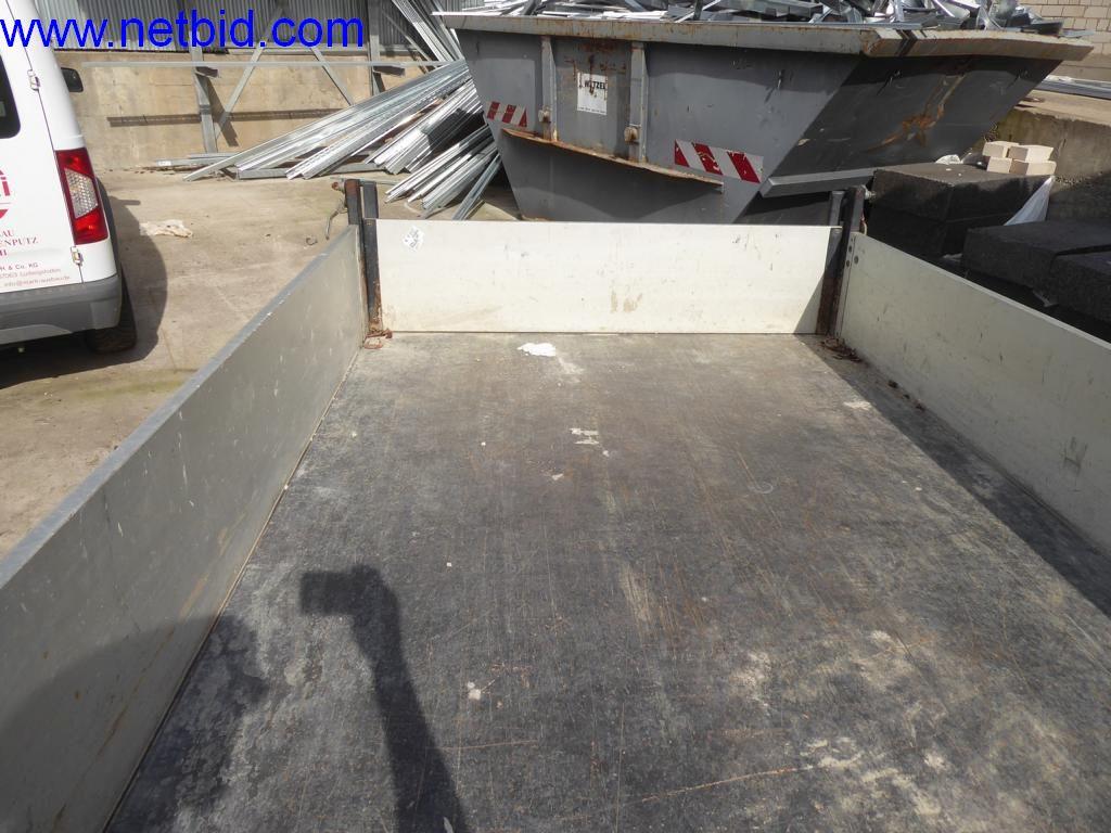 Dobro vzdrževani stroji iz sektorja notranjega oblikovanja in gradbeništva-12