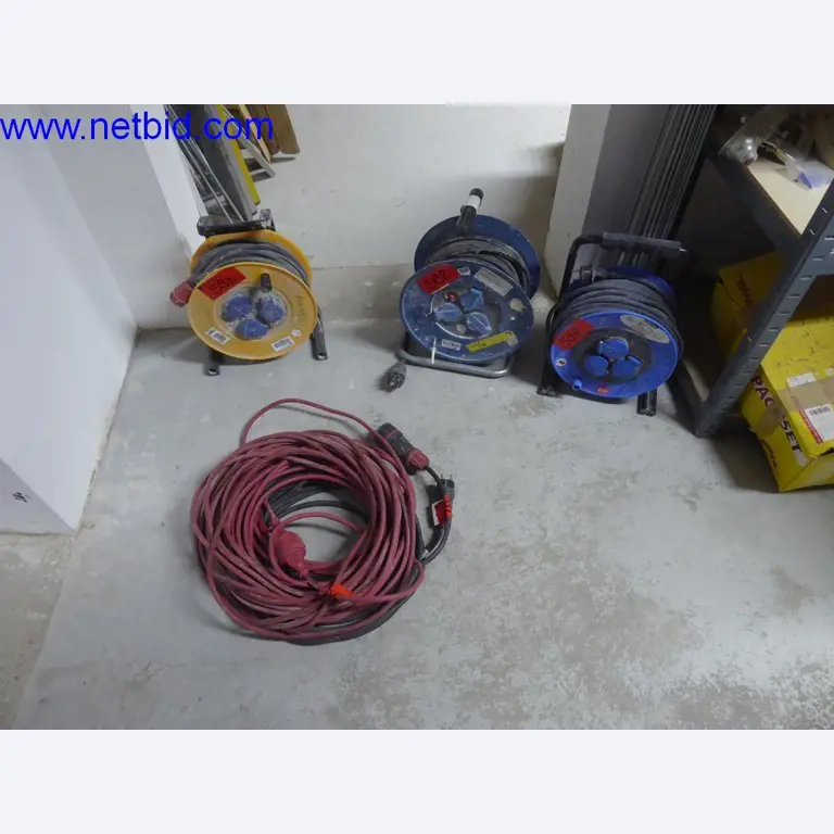 Dobře udržované stroje z oblasti interiérového designu a stavebnictví-1