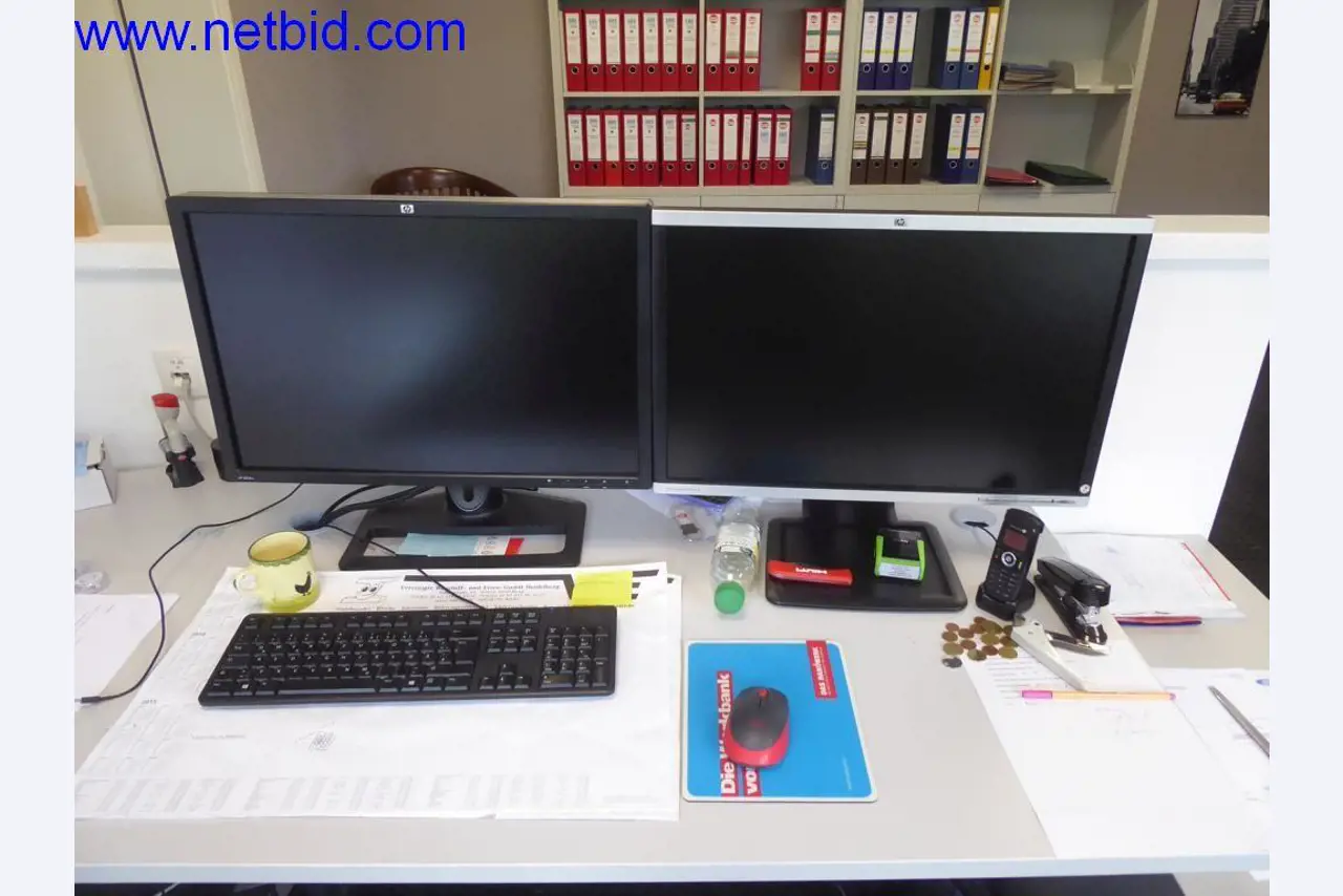 Maszyny budowlane, pojazdy, sprzęt biurowy, kontenery biurowe-1