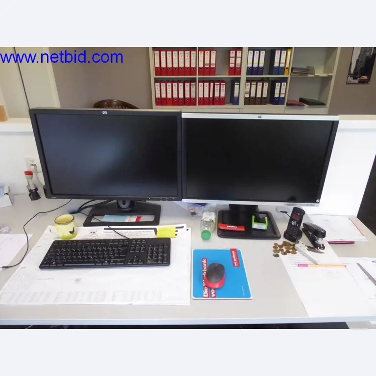 Maszyny budowlane, pojazdy, sprzęt biurowy, kontenery biurowe-1