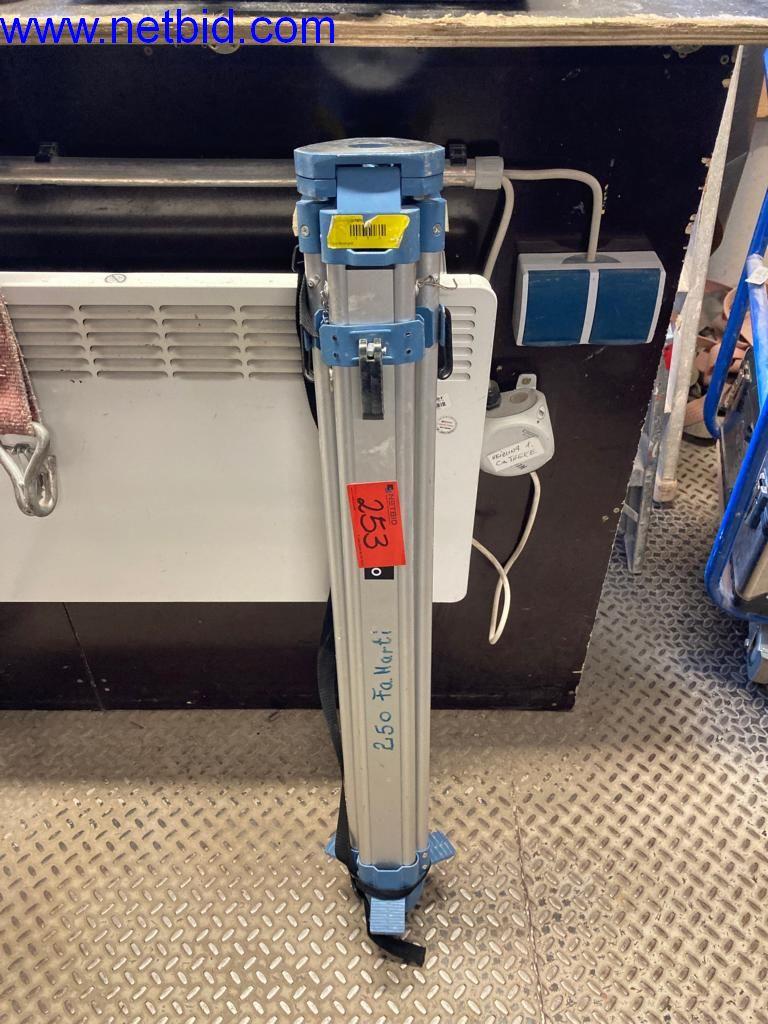 Stavební stroje, vozidla, kancelářské vybavení, kancelářské kontejnery-1