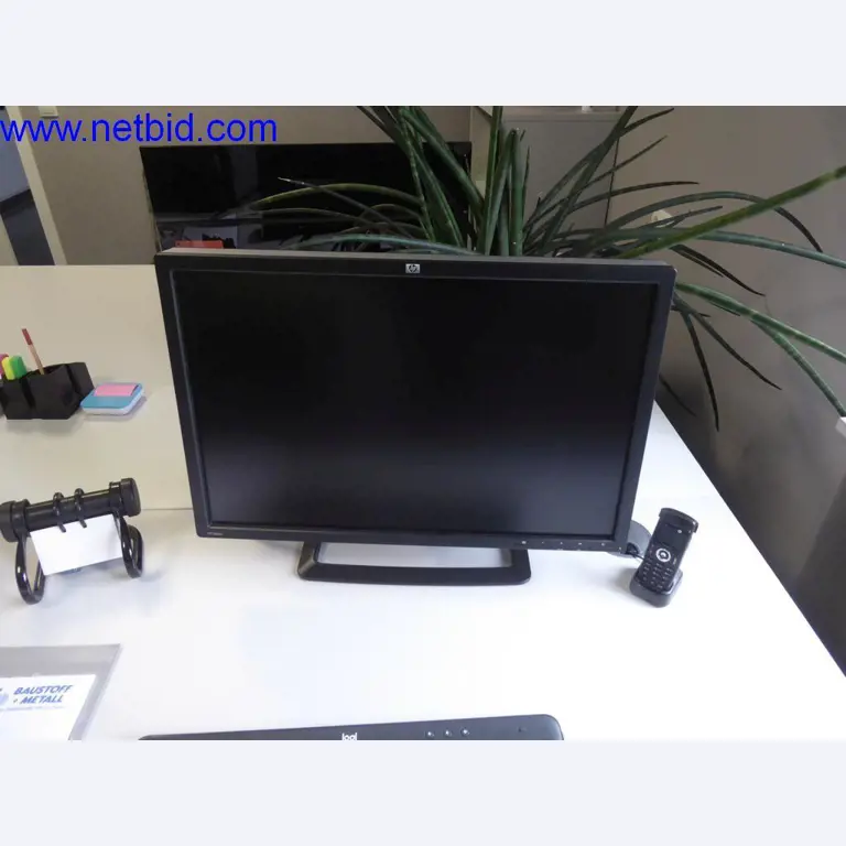 Maszyny budowlane, pojazdy, sprzęt biurowy, kontenery biurowe-1