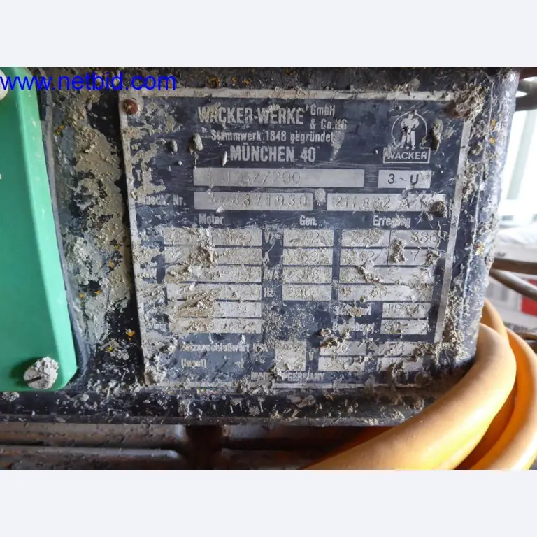 Stavební stroje, vozidla, kancelářské vybavení, kancelářské kontejnery-2