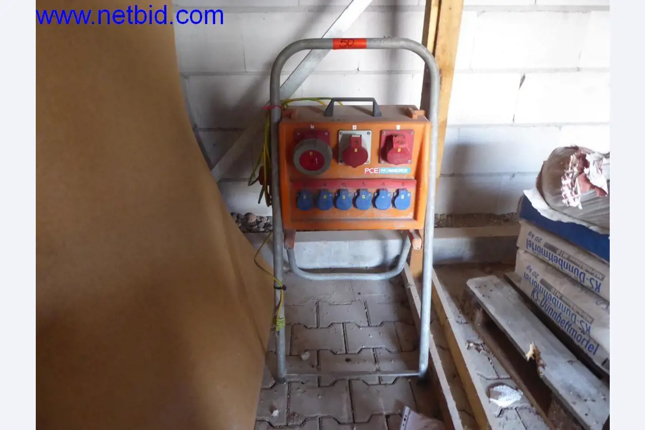 Stavební stroje, vozidla, kancelářské vybavení, kancelářské kontejnery-1