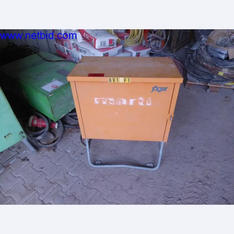 Maszyny budowlane, pojazdy, sprzęt biurowy, kontenery biurowe-1