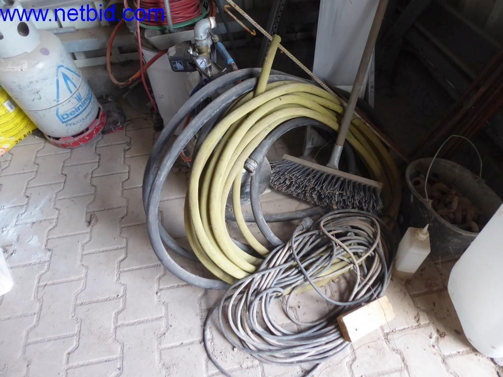 Maszyny budowlane, pojazdy, sprzęt biurowy, kontenery biurowe-3