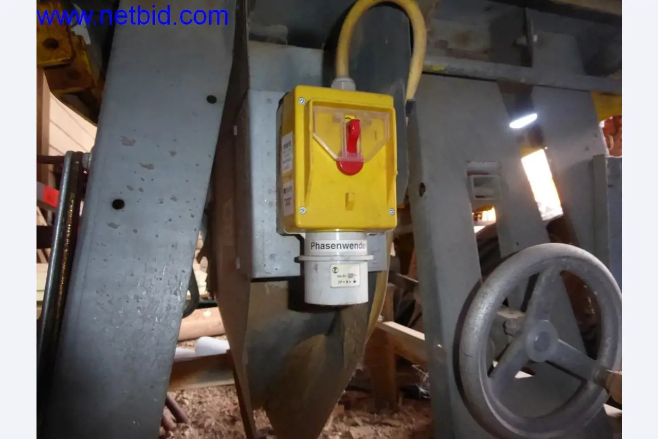 Stavební stroje, vozidla, kancelářské vybavení, kancelářské kontejnery-3