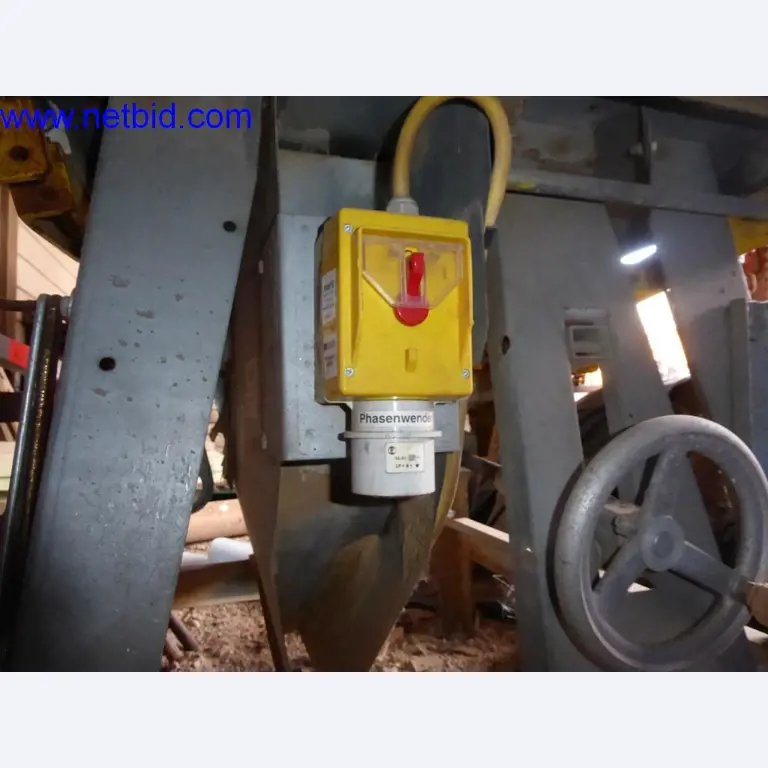 Stavební stroje, vozidla, kancelářské vybavení, kancelářské kontejnery-3