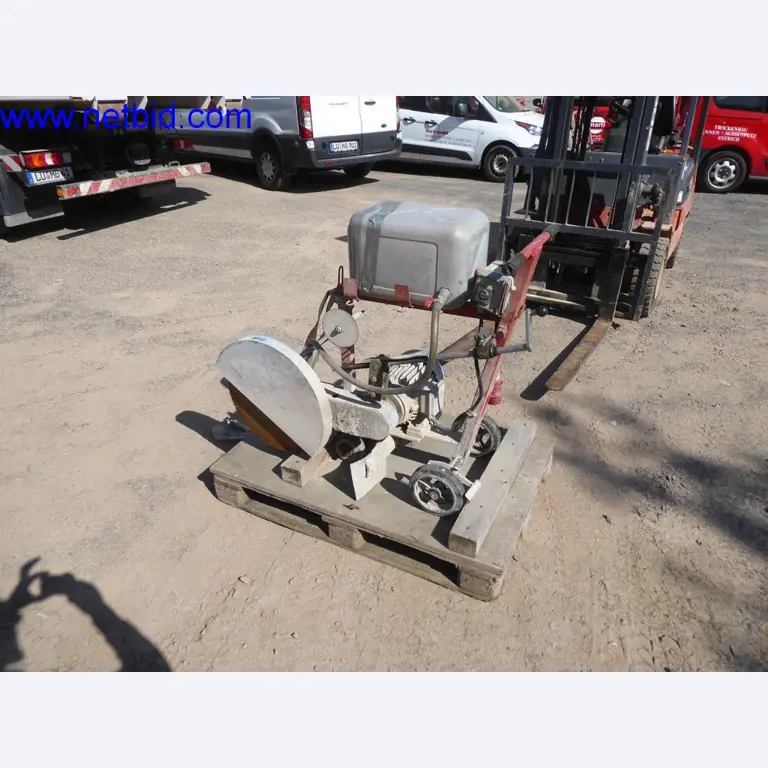 Stavební stroje, vozidla, kancelářské vybavení, kancelářské kontejnery-1