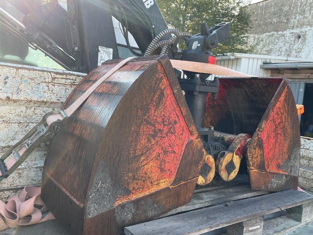 Gradbeni stroji, vozila, pisarniška oprema, pisarniški zabojniki-1