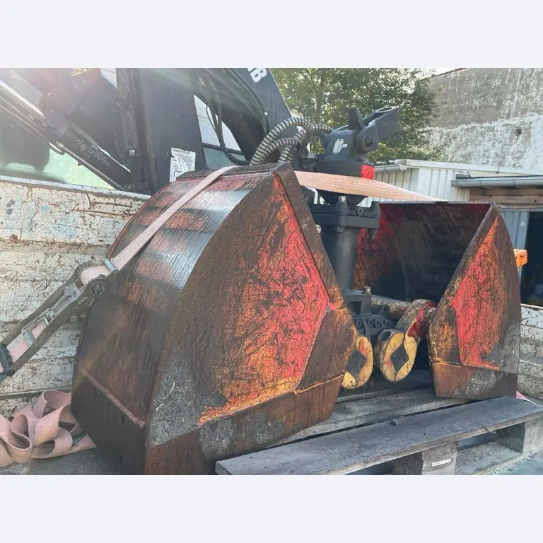 Gradbeni stroji, vozila, pisarniška oprema, pisarniški zabojniki-1