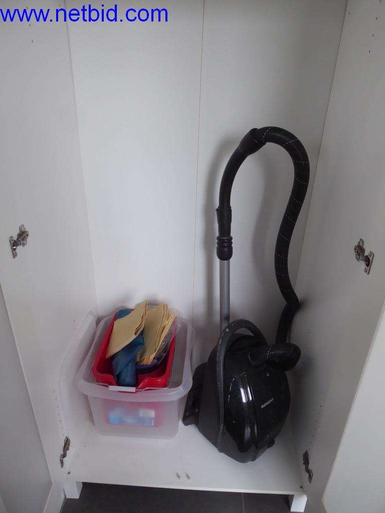 Stavební stroje, vozidla, kancelářské vybavení, kancelářské kontejnery-2