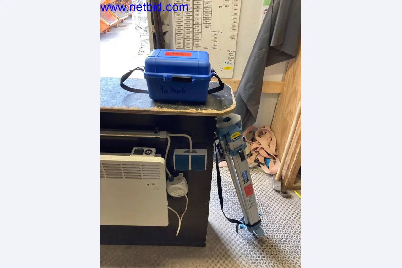 Stavební stroje, vozidla, kancelářské vybavení, kancelářské kontejnery-1