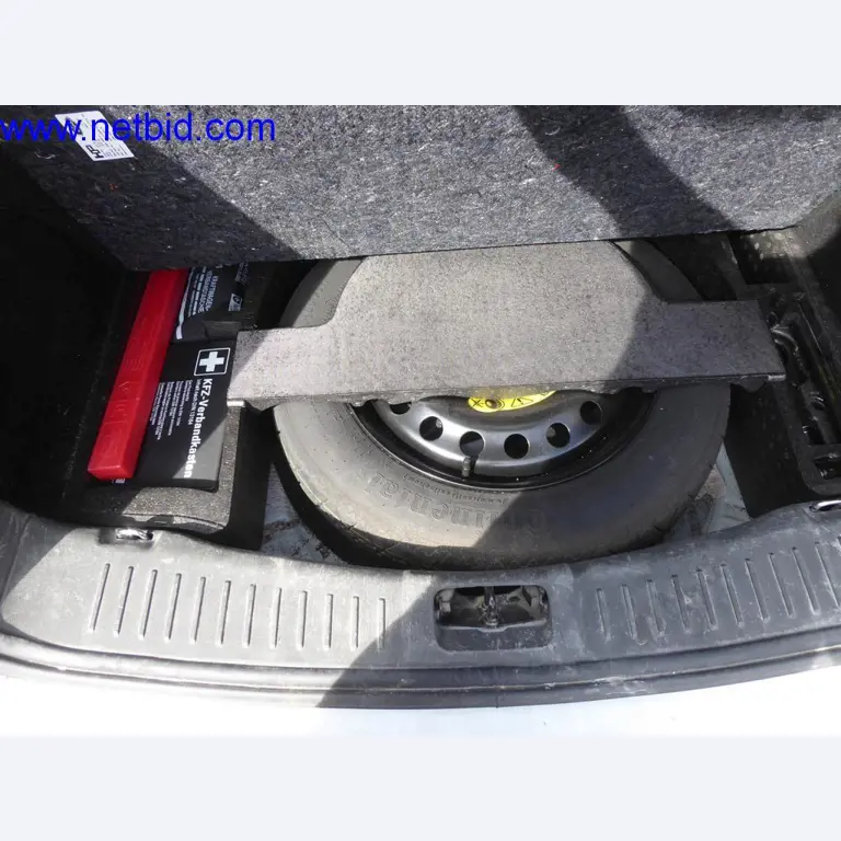 Bouwmachines, voertuigen, kantooruitrusting, kantoorcontainers-12